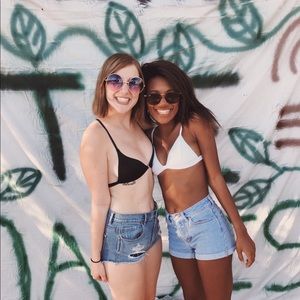 Meet your Posher, Jasmine